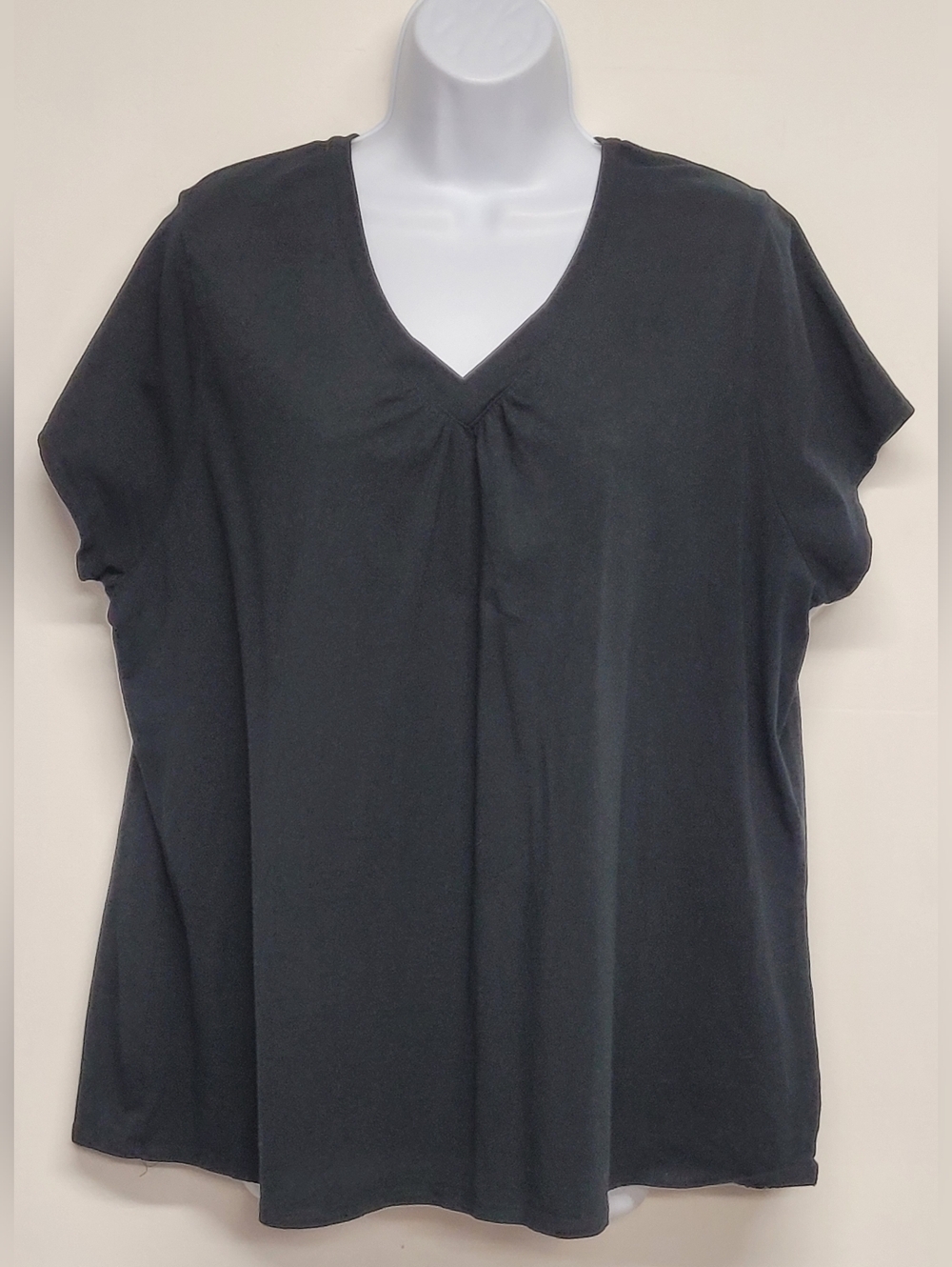 Mossimo 20W 22W Top Black Gathered V Neck Short Sleeve Stretch